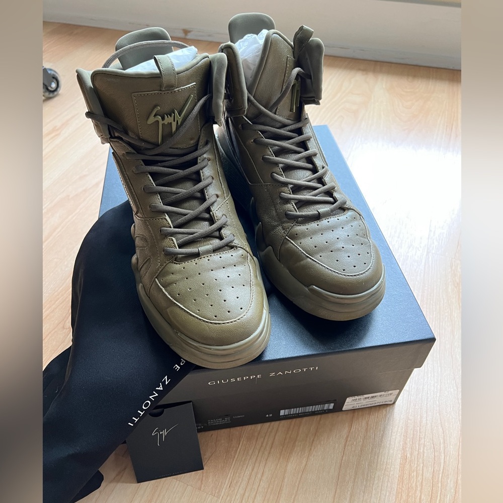 Giuseppe Zanotti Khaki Talon men high top sneakers